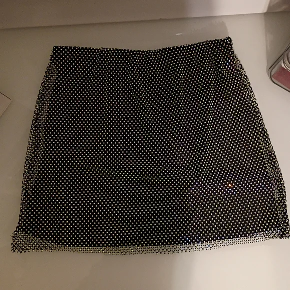 Steve Madden Glittering Fishnet Black Mini Skirt - Picture 8 of 11